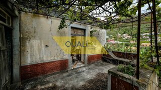 Land for sale in Calheta (Madeira), Portugal — €320,000