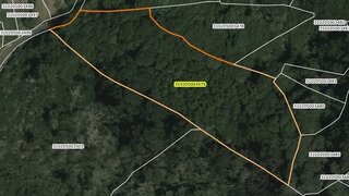 Land for sale in Calheta (Madeira), Portugal — €240,000