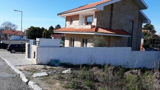 Land for sale in Espinho, Portugal — €76,000