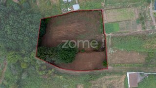 Terreno · 600 m² · 29 900 €