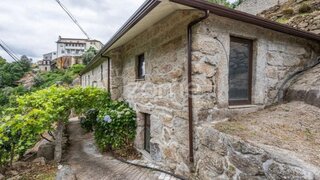 Land for sale in Castelo de Paiva, Portugal — €320,000