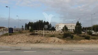 Land for sale in Coruche, Portugal — €131,892