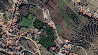 Terreno para venda em São João da Pesqueira, Portugal — 30 000 €