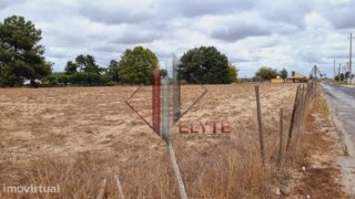 Land for sale in Salvaterra de Magos, Portugal — €390,000