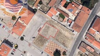 Land for sale in Alpiarça, Portugal — €145,000