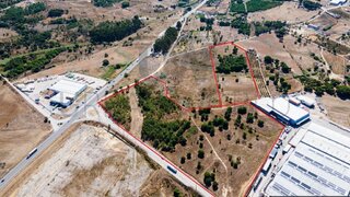 Land for sale in Azambuja, Portugal