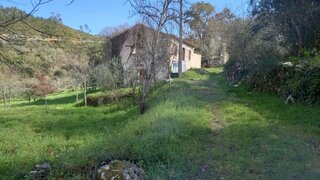 Land for sale in Ferreira do Zêzere, Portugal — €75,000