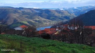 Land for sale in Armamar, Portugal — €130,000