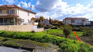 Terreno de 916 m² em Guarda