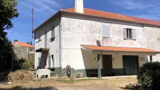 Land for sale in Sabugal, Portugal — €126,000