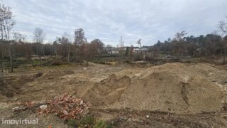 Terreno de 2200 m² em Viseu