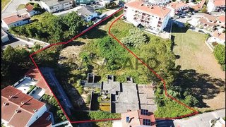 Terreno em Leiria · 3110 m² · 240 000 €