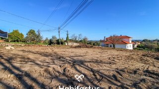 Land for sale in Tondela, Portugal — €45,000
