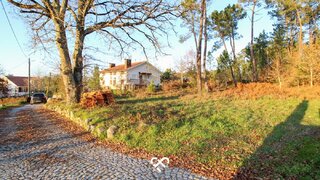 Terreno de 1424 m² em Viseu