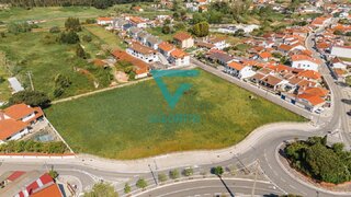Land for sale in Marinha Grande, Portugal — €1,000,000