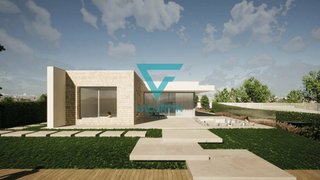 Land for sale in Alcobaça, Portugal — €192,000