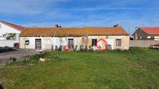 Land for sale in Marinha Grande, Portugal — €230,000