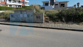 Land for sale in Mafra, Portugal — €250,000