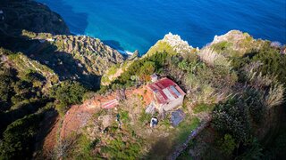 Land for sale in Santana, Portugal — €98,500