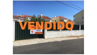 Land for sale in Odivelas, Portugal — €95,000