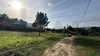 Land for sale in Mafra, Portugal — €195,000