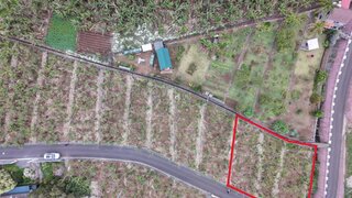 Land for sale in Calheta (Madeira), Portugal — €261,000
