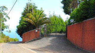 Land for sale in Santa Cruz, Portugal — €105,000