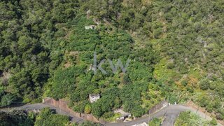 Land for sale in Santana, Portugal — €120,000