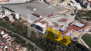 Terreno de 14 880 m² em Santarém