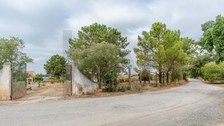 Land for sale in Barreiro, Portugal — €235,000