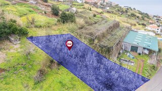 Land for sale in Calheta (Madeira), Portugal — €260,000