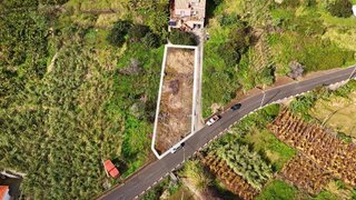 Land for sale in Calheta (Madeira), Portugal — €130,000