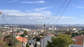 Land for sale in Odivelas, Portugal — €77,000