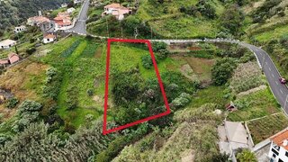Land for sale in Santana, Portugal — €80,000