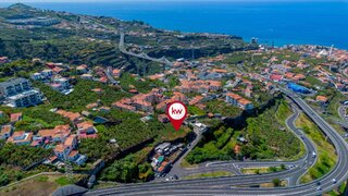 Land for sale in Câmara de Lobos, Portugal — €220,000