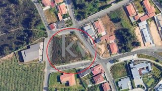 Terreno para venda em Santa Maria da Feira, Portugal — 40 000 €