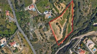 Land for sale in Lagoa, Portugal — €100,000