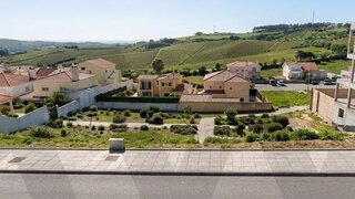 Land for sale in Mafra, Portugal — €186,000