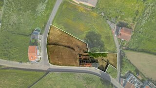 Land for sale in Vila Nova de Gaia, Portugal — €270,000