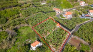 Land for sale in Ribeira Brava, Portugal — €195,000