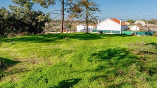 Land for sale in Barreiro, Portugal — €195,000