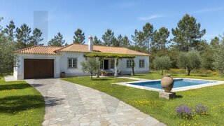 Land for sale in Benavente, Portugal — €125,000
