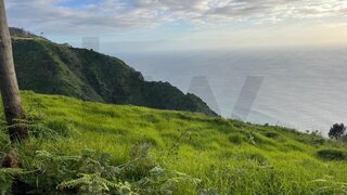 Land for sale in Calheta (Madeira), Portugal — €375,000