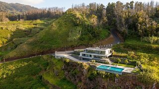 Land for sale in Porto Moniz, Portugal — €175,000