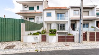 Terreno para venda em São João da Madeira, Portugal — 69 500 €
