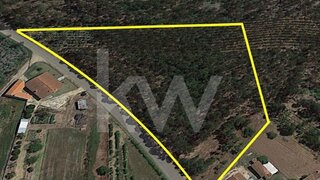 Land for sale in Águeda, Portugal — €77,000