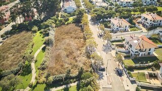 Land for sale in Oeiras, Portugal