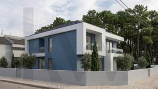 Land for sale in Almada, Portugal — €380,000