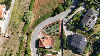 Terreno em Leiria · 393 m² · 49 500 €