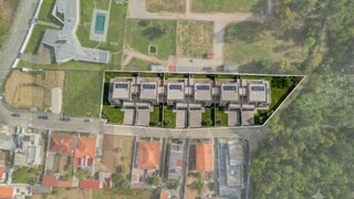 Land for sale in Vila Nova de Gaia, Portugal — €250,000